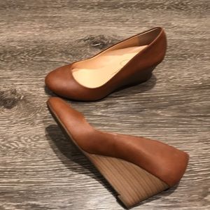 Brown wedges